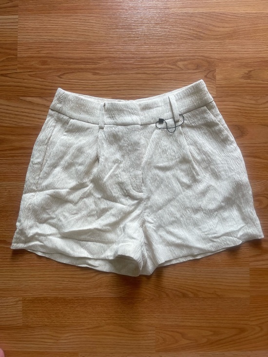Express Pants - NWOT Express Women's Tailored Linen-Blend Dressy Shorts